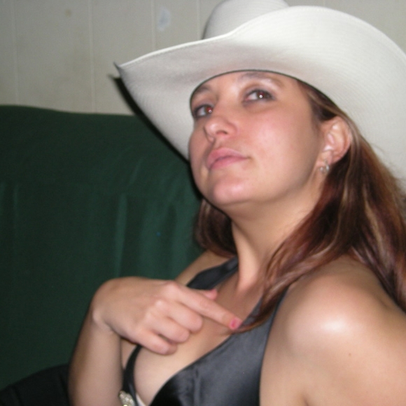 Meet your Posher, Deana - Picture 8 of 16